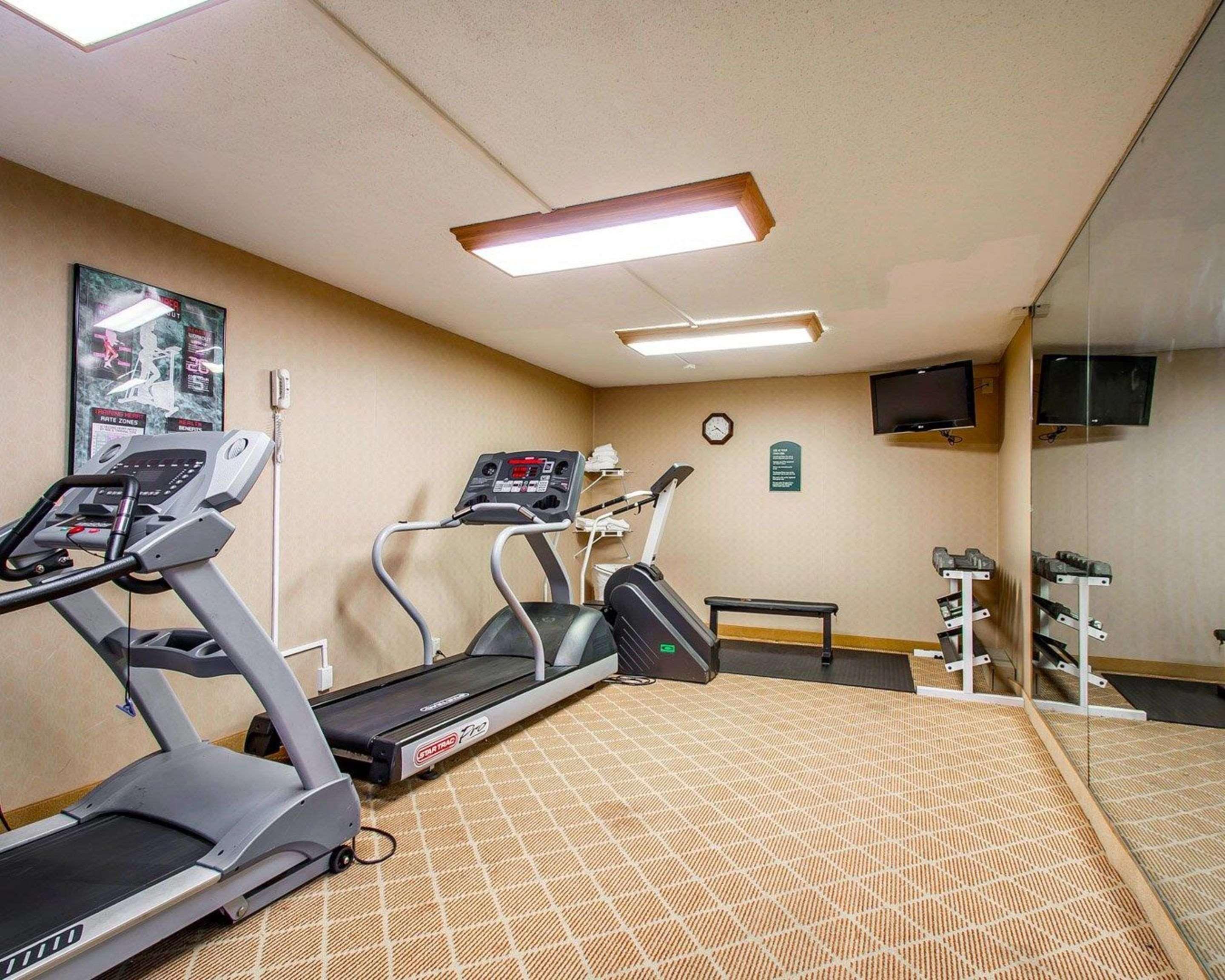 Clarion Inn & Suites Dothan South Екстер'єр фото