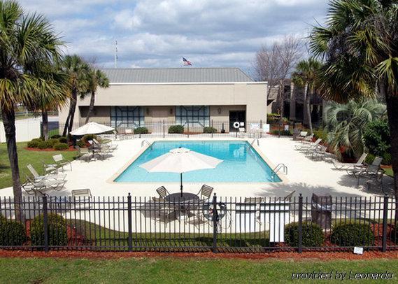 Clarion Inn & Suites Dothan South Зручності фото