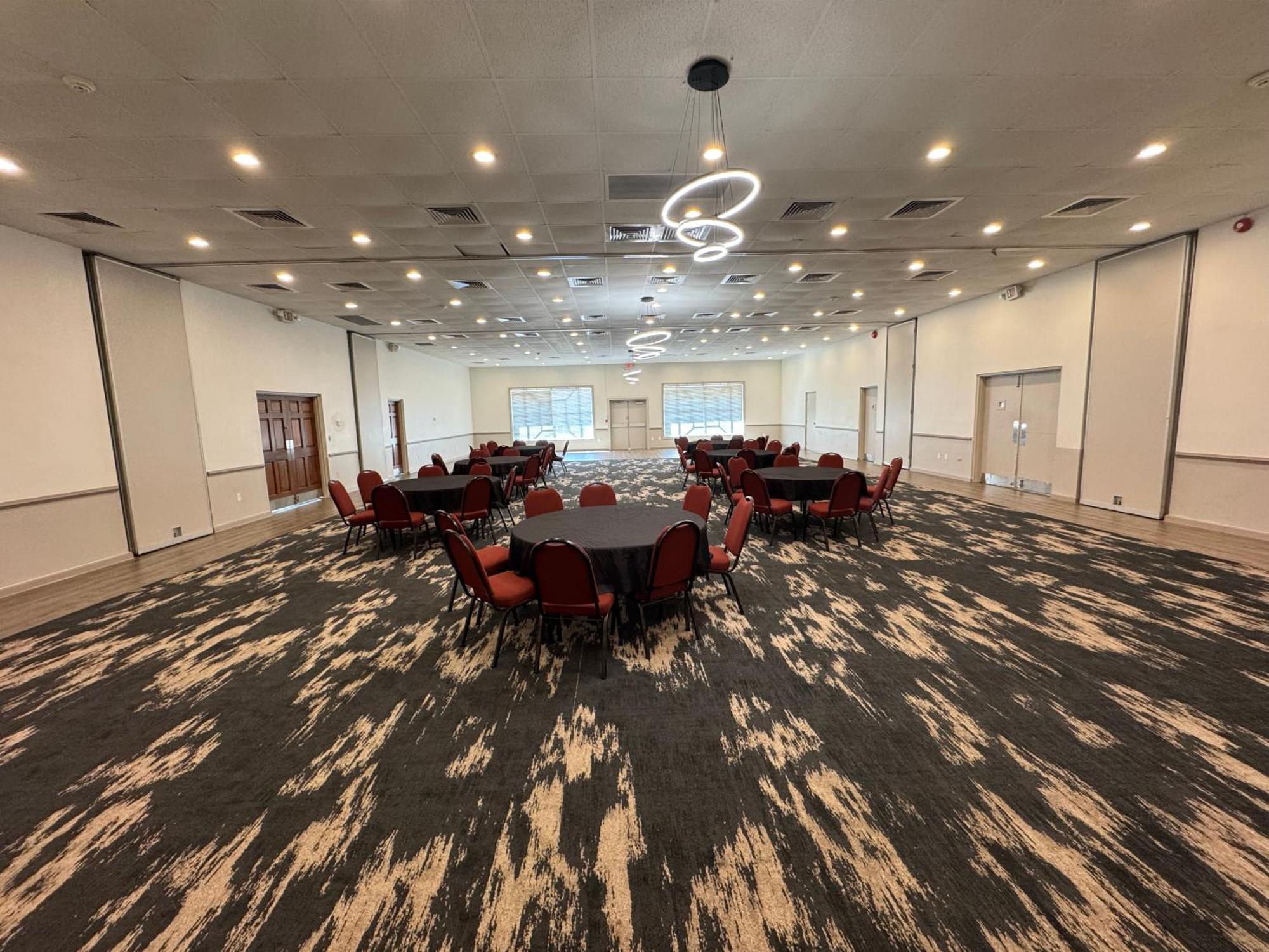 Clarion Inn & Suites Dothan South Екстер'єр фото
