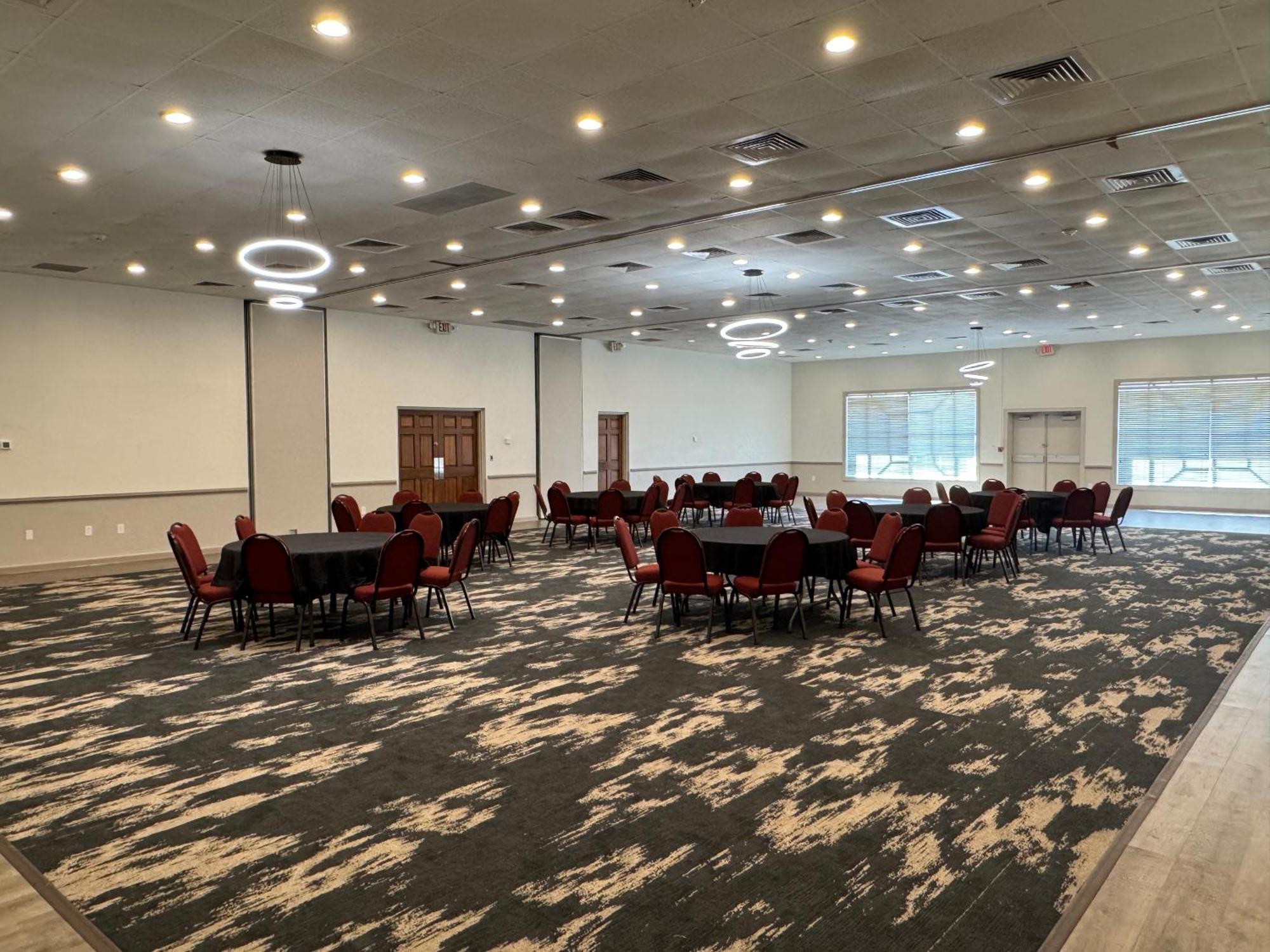 Clarion Inn & Suites Dothan South Екстер'єр фото