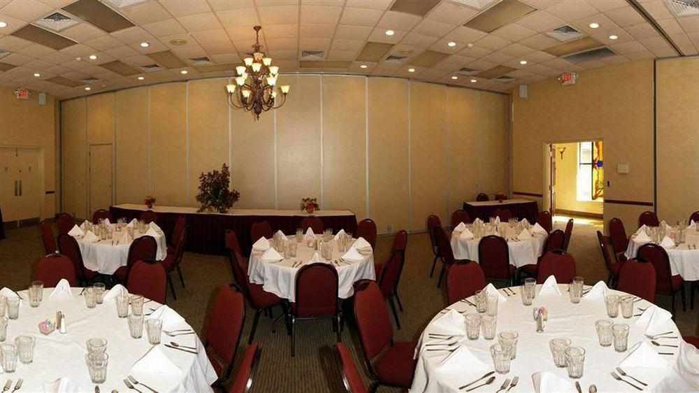 Clarion Inn & Suites Dothan South Екстер'єр фото